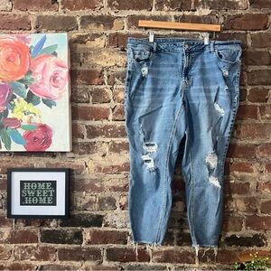 Old Navy Distressed Rockstar Super Skinny Cropped Jeans